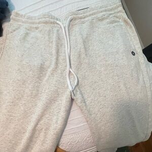 Hollister joggers